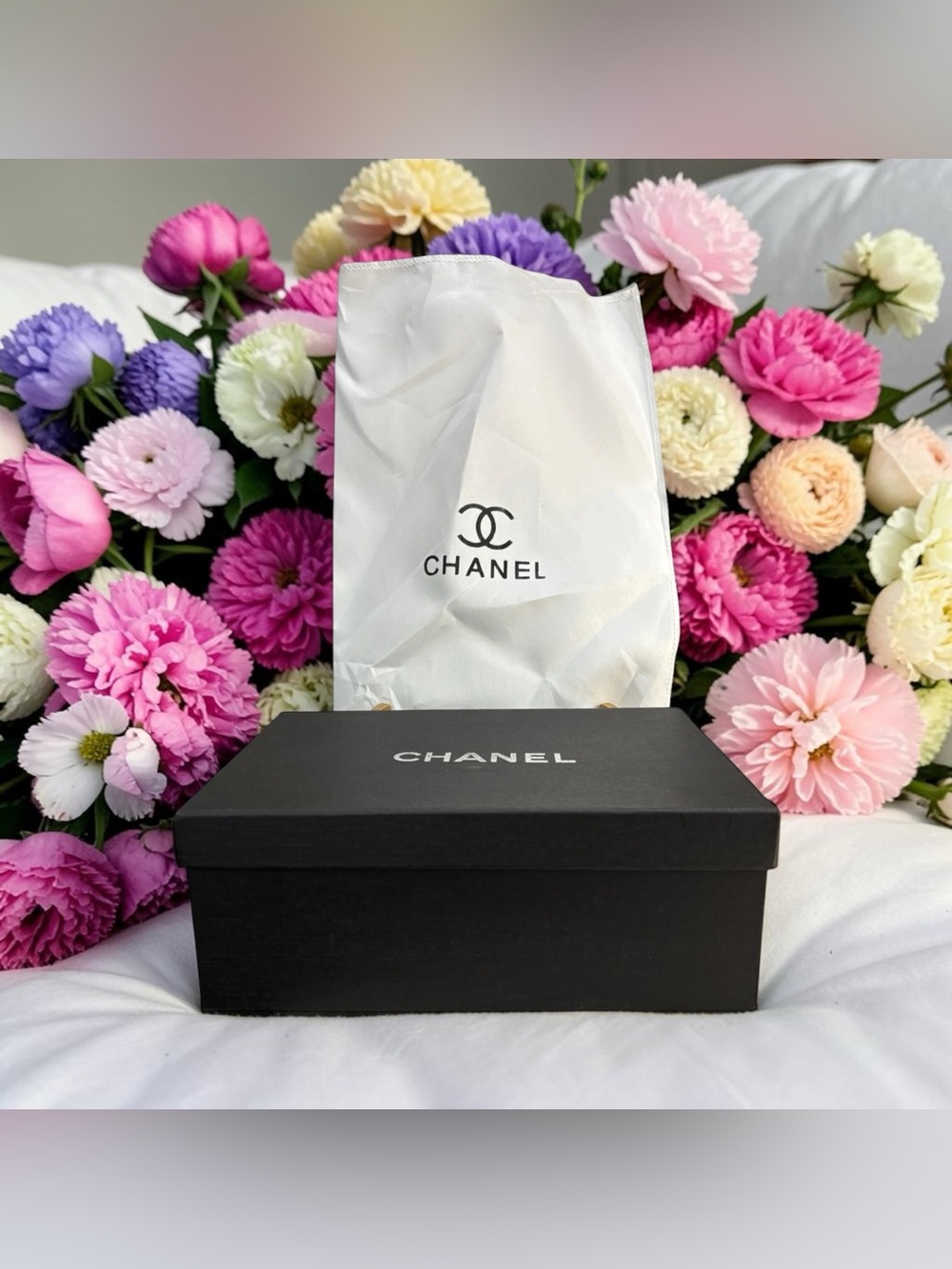 Chanel Gift Shoe Storage Box EMPTY Black Silver 10.5”x 7” White Dust Bag Logo